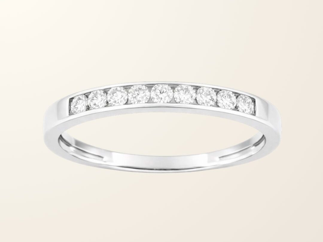 Bague Adèle - Or blanc 9cts & Diamants de synthèse